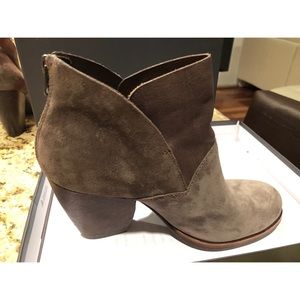 Tan Kork-Ease Castaneda Ankle Boots Size 7.5